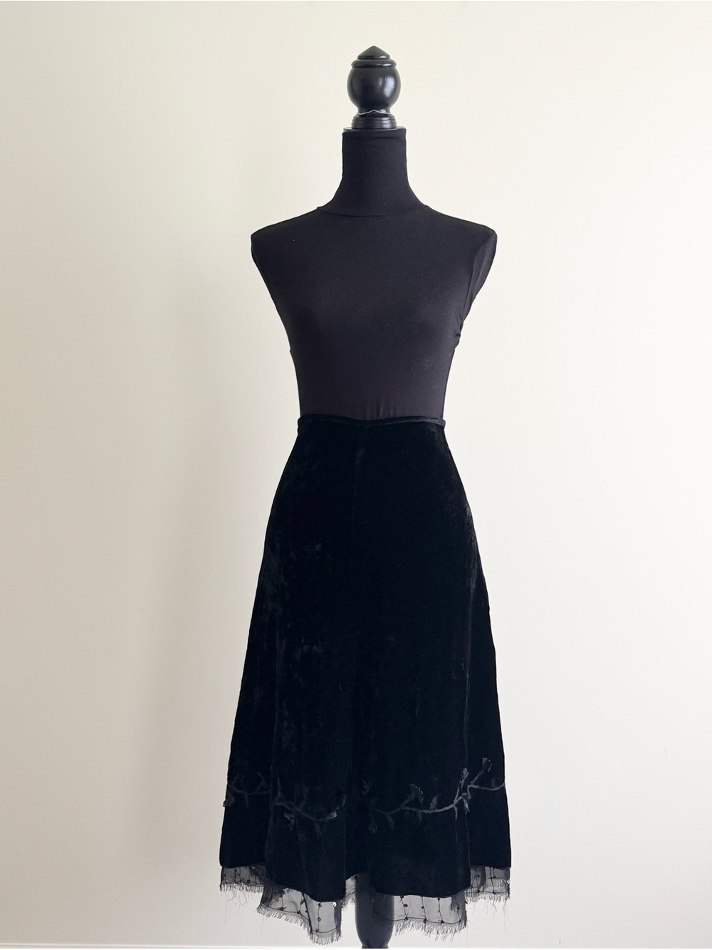 Y2K Vintage Beliza Velvet floral Skirt Black Size 8 NWT career